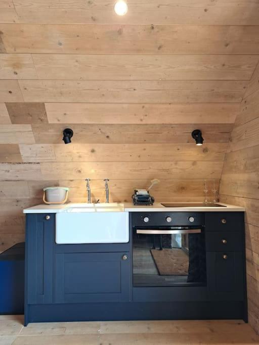 The Pigsty Hotell Crieff Exteriör bild