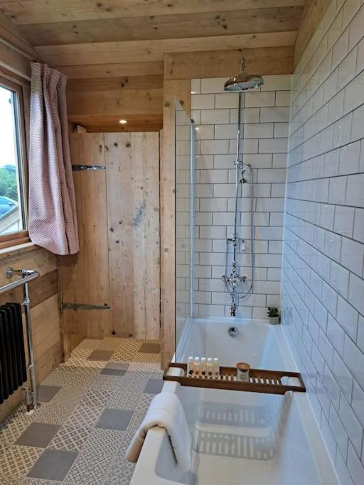 The Pigsty Hotell Crieff Exteriör bild